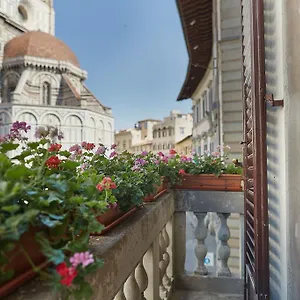 Di Piazza Del Duomo Oda ve Kahvaltı Floransa